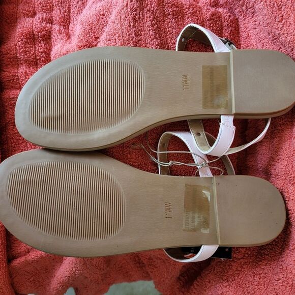 *Torrid Women's sandals, Pink, Size 11WW, NWT - Picture 4 of 5